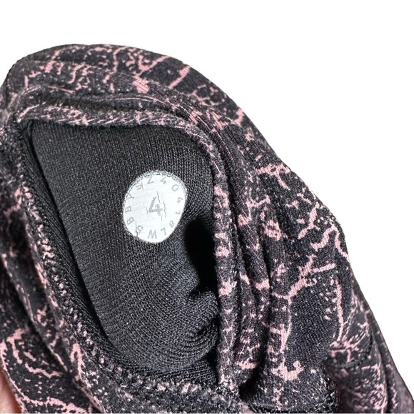 LULULEMON Align Full Length 28” Leggings in Lacescape Spanish Rose Black - Picture 10 of 11